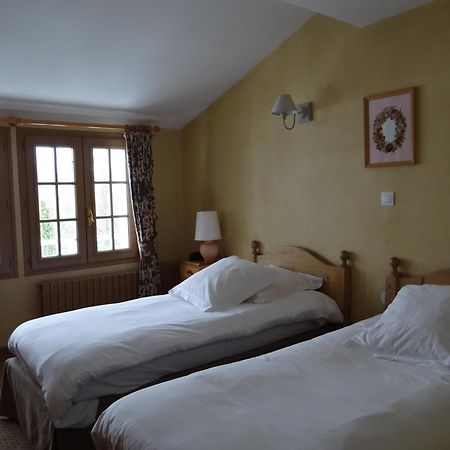 Auberge Des Chasseurs Echenevex Phòng bức ảnh