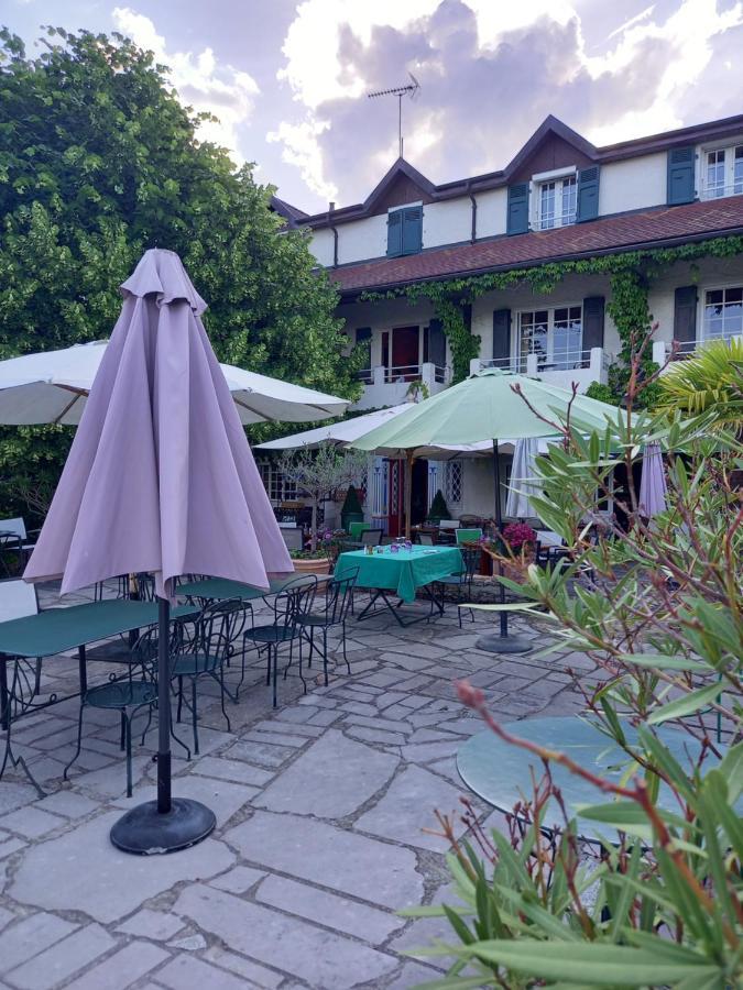 Auberge Des Chasseurs Echenevex Ngoại thất bức ảnh