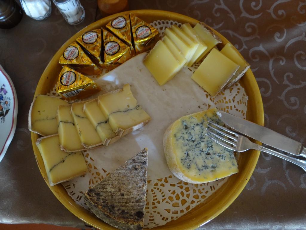 Auberge Des Chasseurs Echenevex Ngoại thất bức ảnh